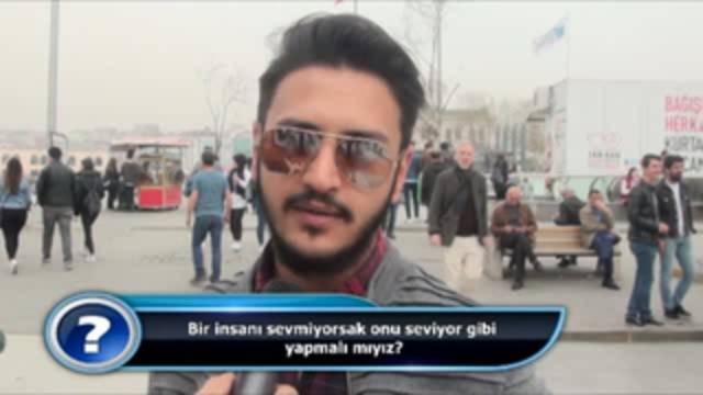  Bir insanı sevmiyorsak onu seviyor gibi yapmalı mıyız?