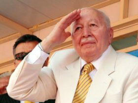 Erbakan Hocamız çok zeki, çalışkan ve başarılıydı