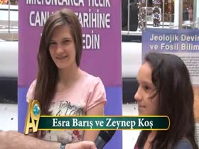 Esra Barış ve Zeynep Koş