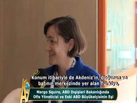 Margo Squire, ABD Dışişleri Bakanlığında Ofis Yöneticisi ve Eski ABD Büyükelçisinin Eşi