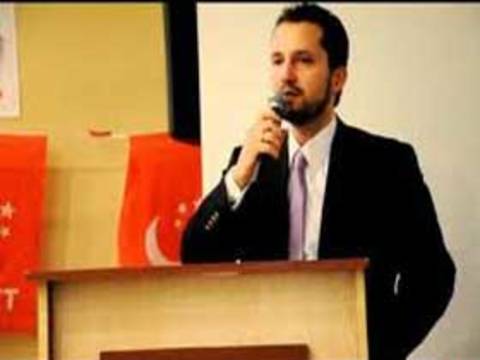 Eski Başbakanımız Merhum Prof. Dr. Necmettin Erbakan'ın oğlu Dr. Fatih Erbakan babasının Sayın Adnan Oktar'ın eserleri ile ilgili fikirlerini anlatıyor